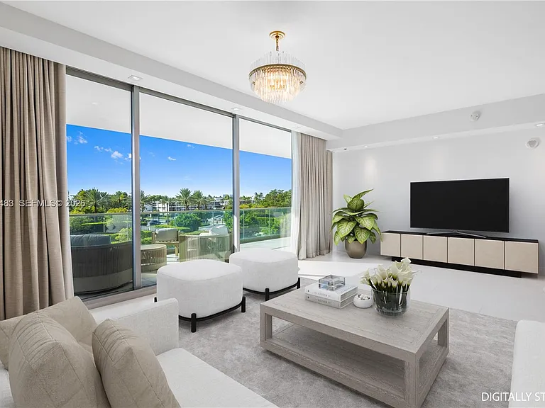 10201 Collins Ave #311 — Photo 5