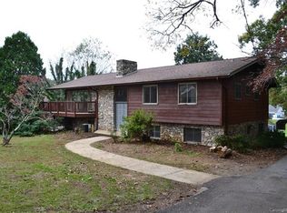 100 Dogwood Grv, Asheville, NC 28805