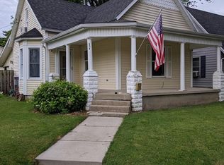 427 N Edwards St, Ada, OH 45810