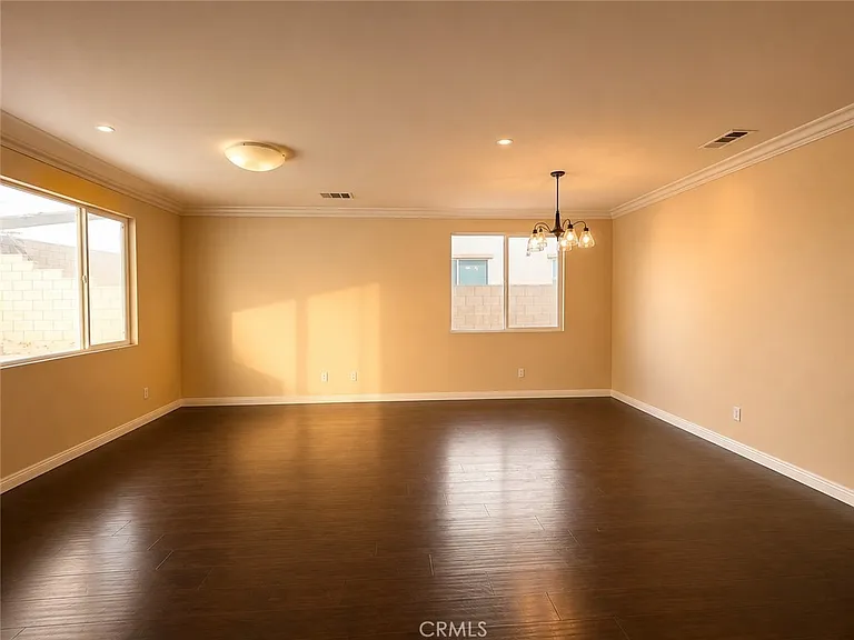 5518 Guardian Way — Photo 2