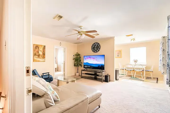 4401 Holt St #1 — Photo 10