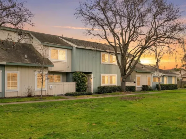 1072 Eagle Ln, Foster City, CA 94404