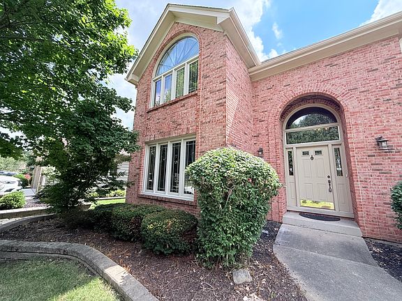 2nd image of 2318 River Woods Dr