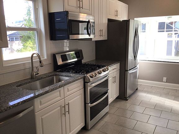 5th image of 21 Argonne Dr