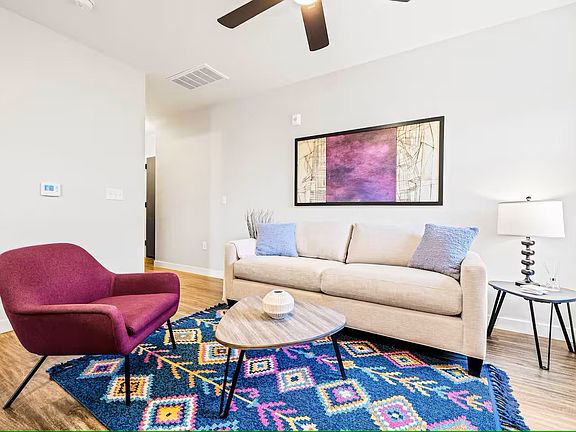 4th image of 1100 Washington Ave #4