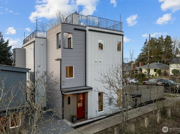 8405 42nd Avenue SW, Seattle, WA 98136