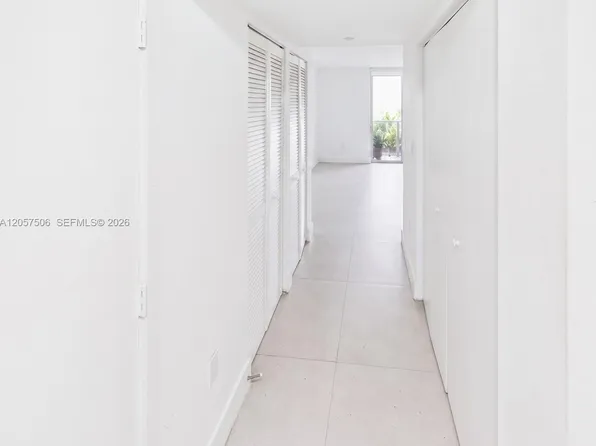 488 NE 18th St Unit 203, Miami, FL 33132