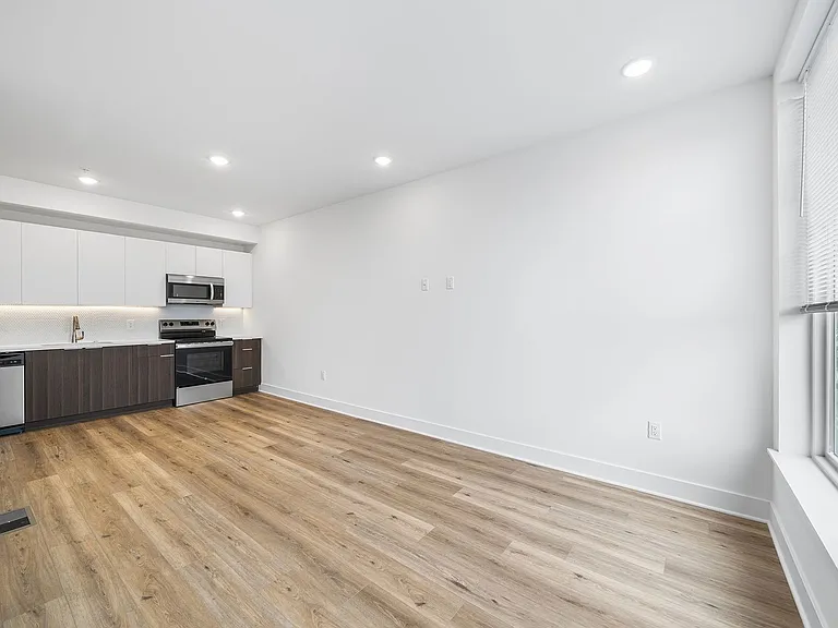4324 Lancaster Ave — Photo 51