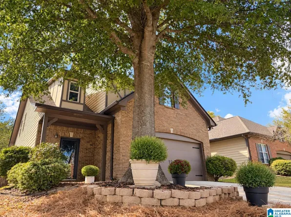 1266 Washington Dr, Moody, AL 35004