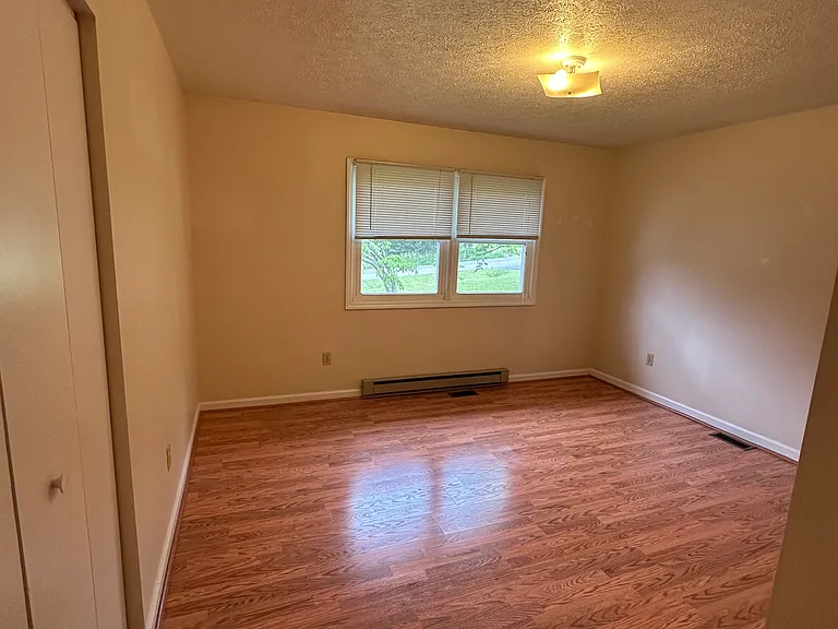 1180B Brown St NE #B — Photo 13