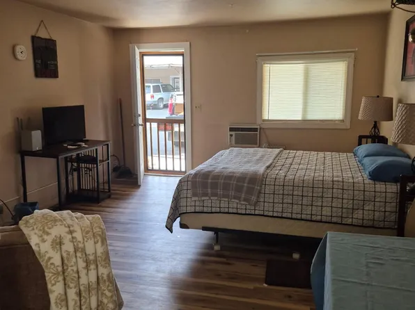 755 S Canyon Blvd, John Day, OR 97845