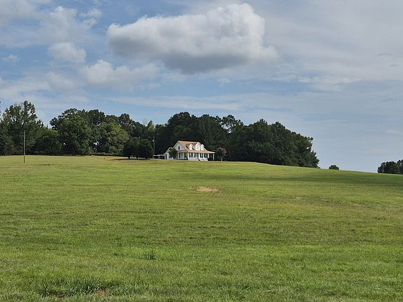 4th image of 343 Old Sparta Rd