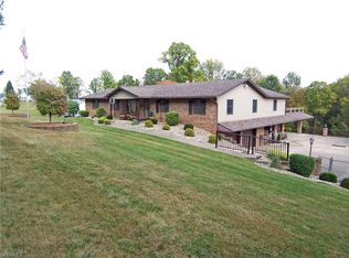 2073 Spider Ridge Rd, Parkersburg, WV 26104