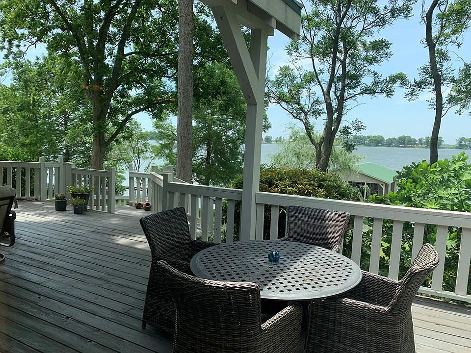 2nd image of 991 Lakehall Rd