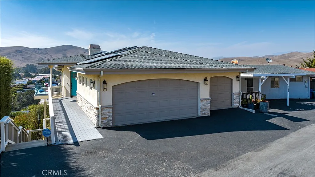 4 bed, 2941 sqft, $11,800 — Photo 3