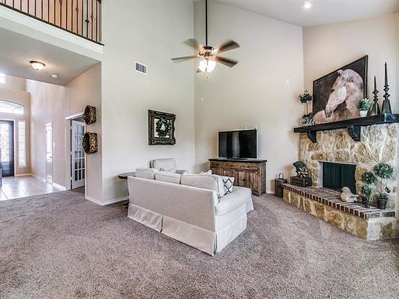 5th image of 522 La Grange Dr