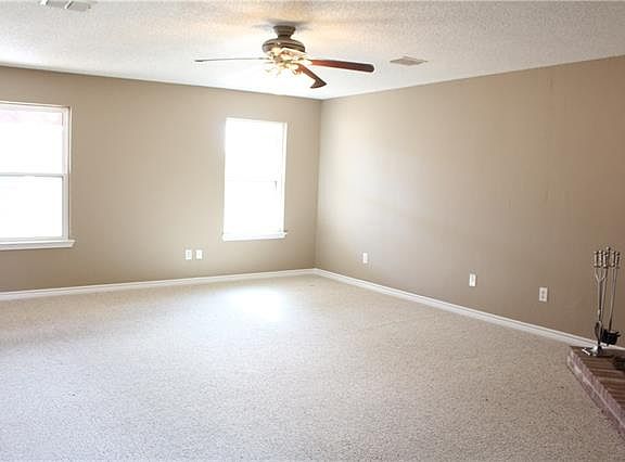 4th image of 1413 Leeward Ln