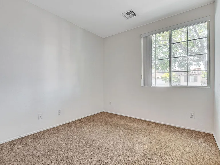 9215 Horseshoe Basin Ave — Photo 34