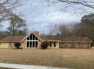 176 Okatoma River Rd, Hattiesburg, MS 39401