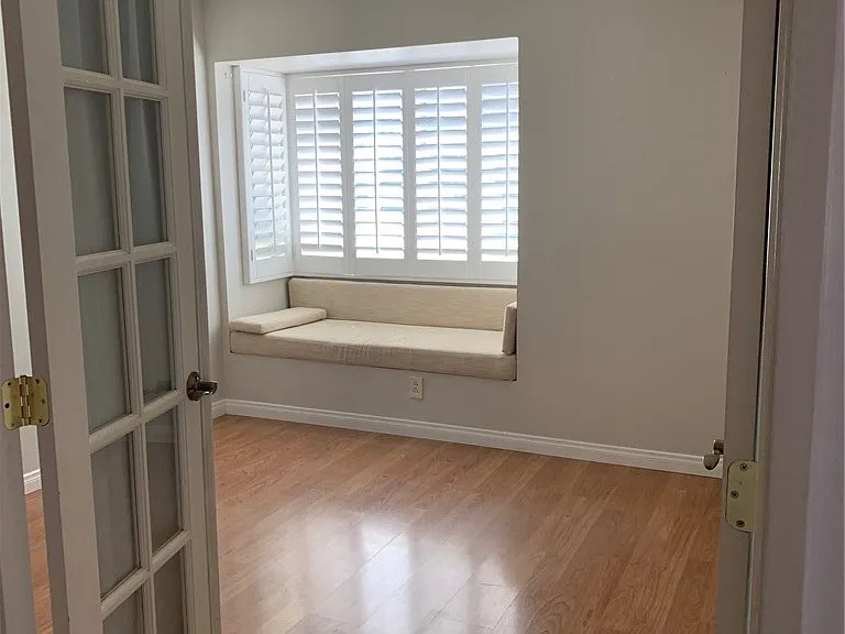 3882 Greenwood St — Photo 11