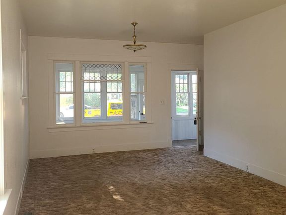 5th image of 318 S Montana Ave