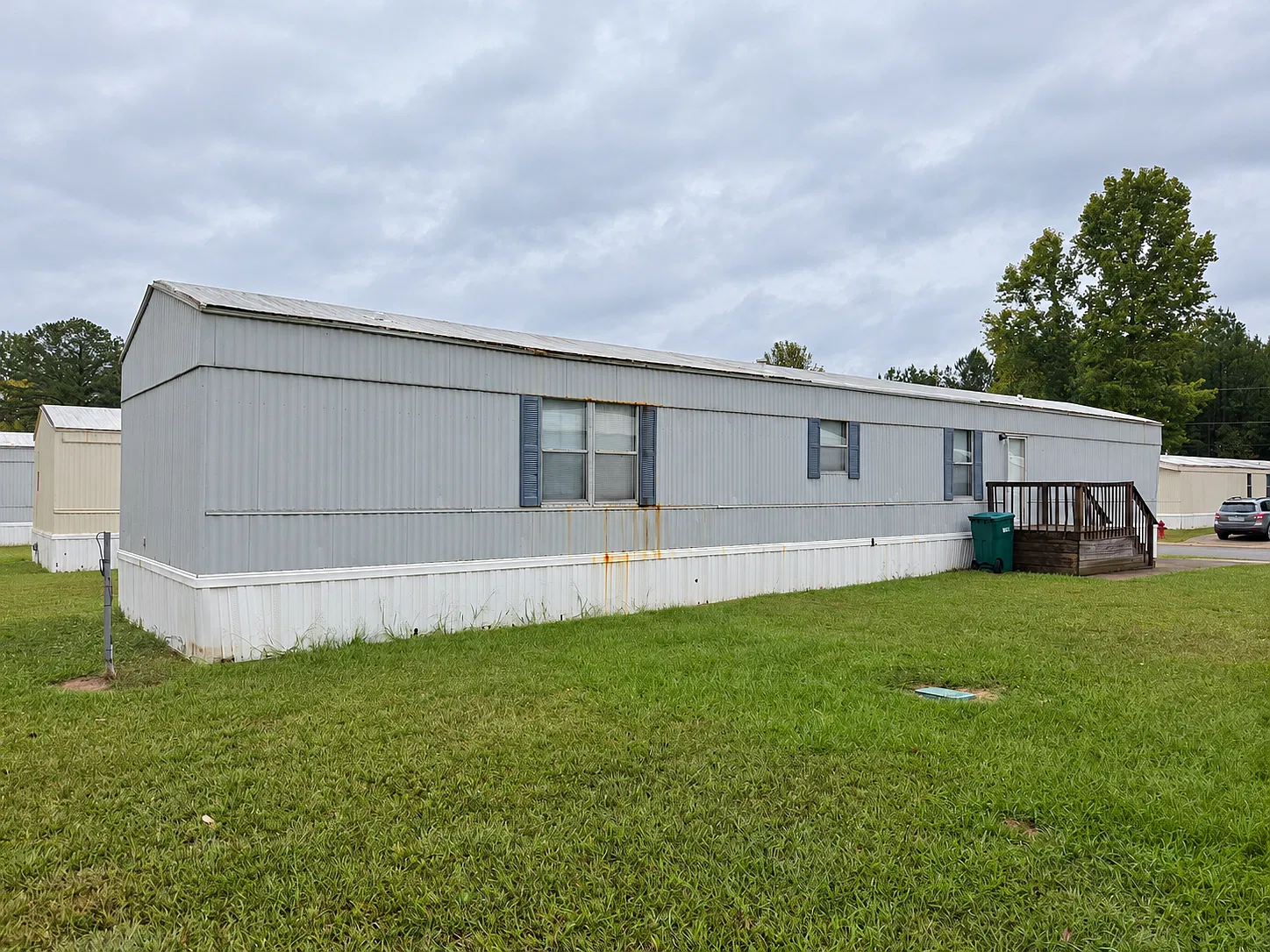 18125 Macarthur Dr — Photo 2