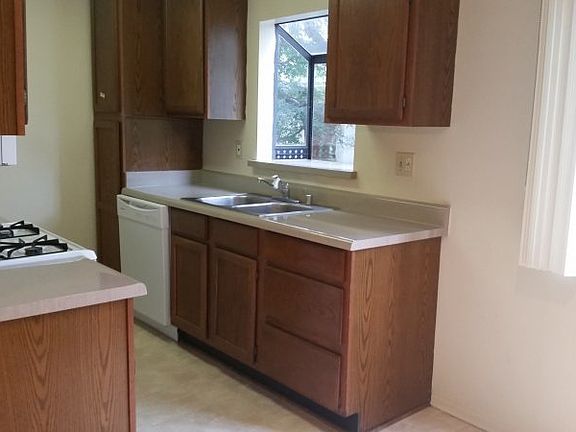 5th image of 620 E Santa Anita Ave APT F