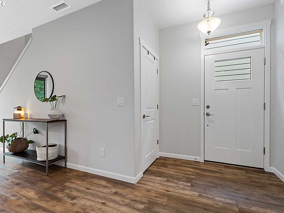 2nd image of 5624 NE 59th Way