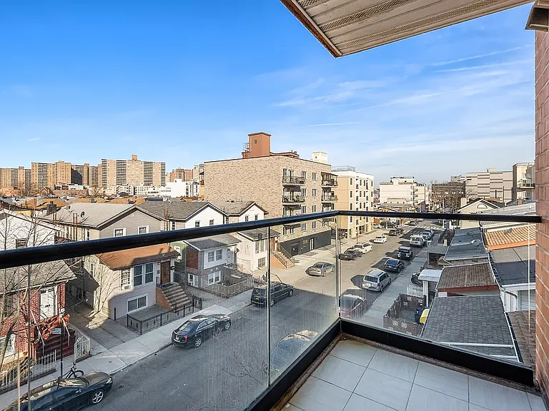 3031 Brighton Fifth St #3A — Photo 5