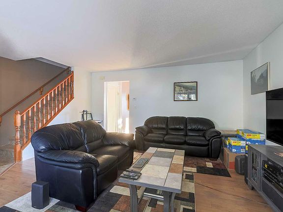 5th image of 5925 54th St