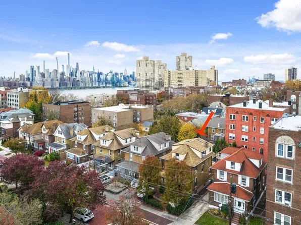 25 75th Street image 2 of 37