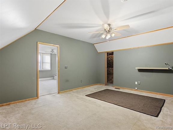 4th image of 2246 Norwalk St #1