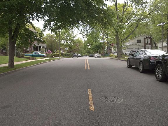 4th image of 102 Hansbury Ave