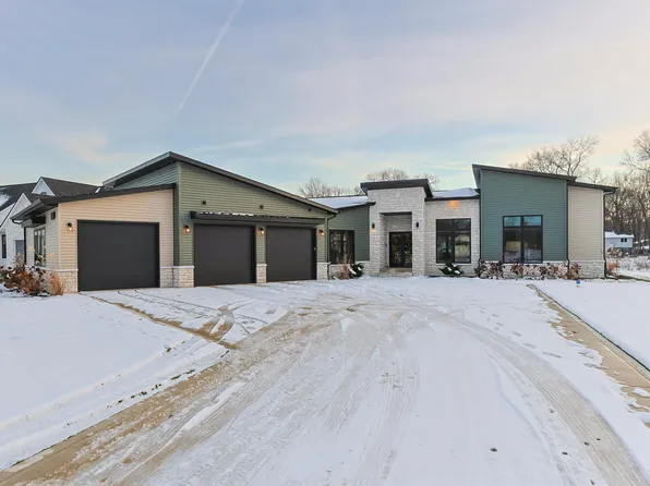 11540 Greyson Alan Dr, Granger, IN 46530