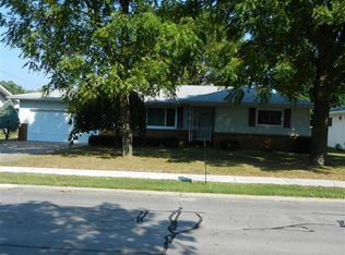 2844 S Stewart Ave, Springfield, MO 65804