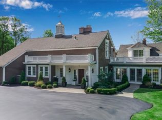 5195 Donnington Rd, Clarence, NY 14031