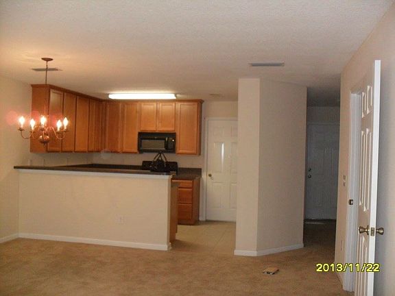 4th image of 1037 N Black Cherry Dr