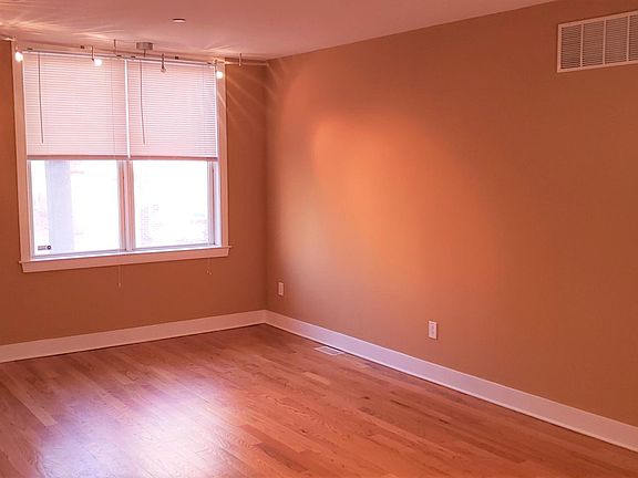 3rd image of 546 N 12th St #A