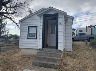 310 1/2 E Spruce St #1, Rawlins, WY 82301