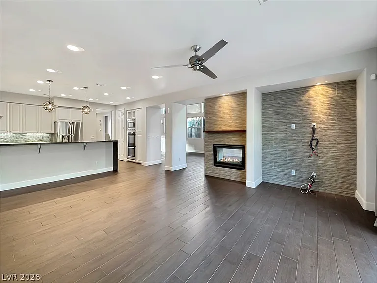 1352 Fox Acres Dr — Photo 15