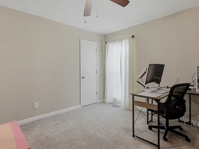 6853 Marlowe Dr — Photo 29
