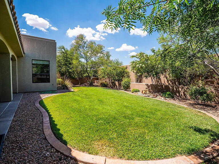 1504 W Shinnecock Dr — Photo 25