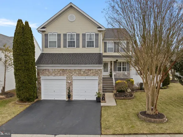 2 Juniper Dr, Columbus, NJ 08022