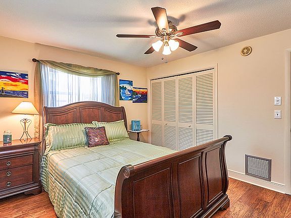 5th image of 9603 Antilles Dr