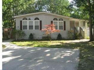 63 Skyline Dr, Sicklerville, NJ 08081