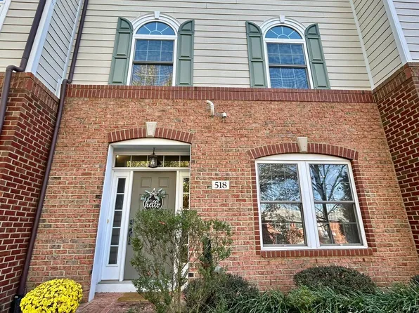 518 Raymond Dr, West Chester, PA 19380