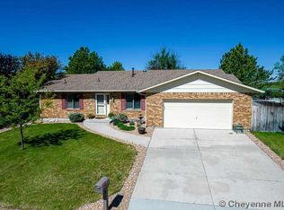7108 Hawthorne Dr, Cheyenne, WY 82009