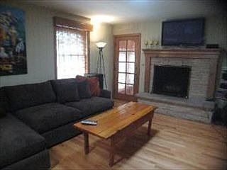 4th image of 1402 Park Ave
