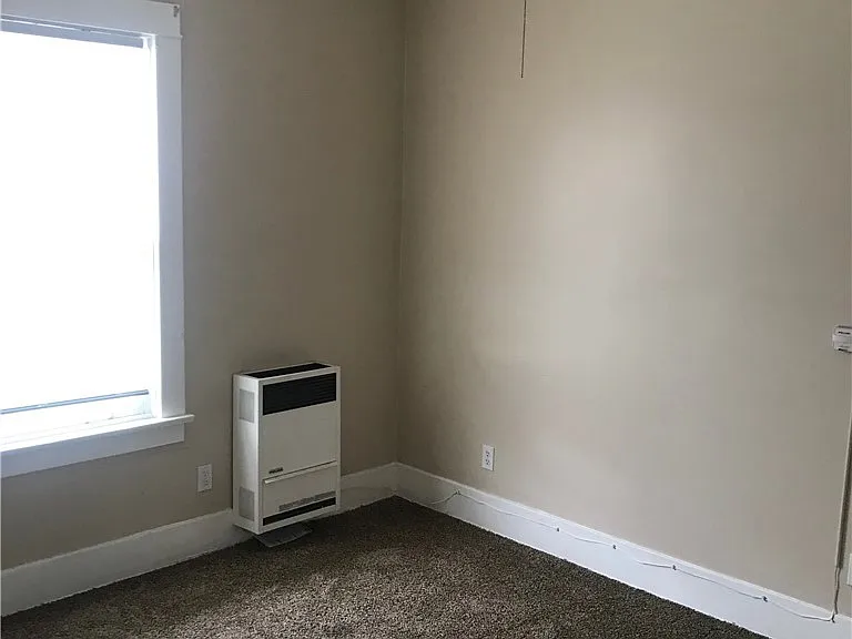 2148 E St — Photo 5