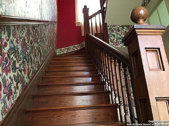 3rd image of 323 Adams St